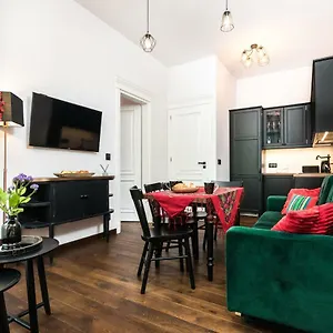 Apartament Wooden Horse - New - Old Town Polska